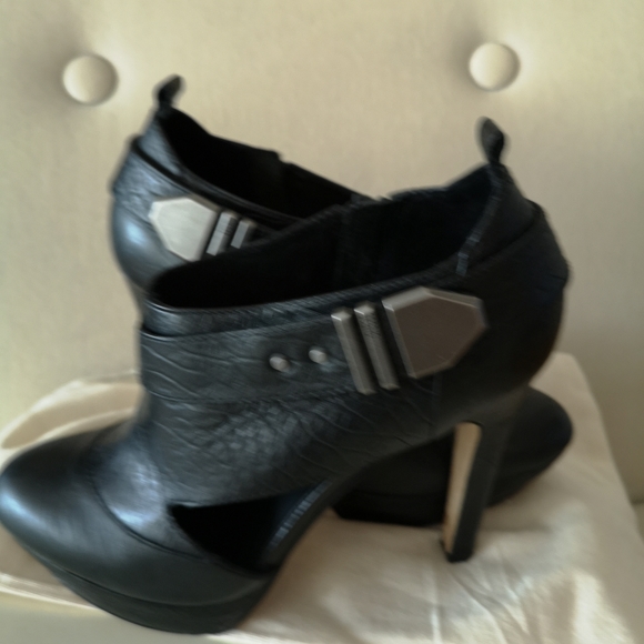 Diesel - High heeled ankle boots - Picture 4 of 15